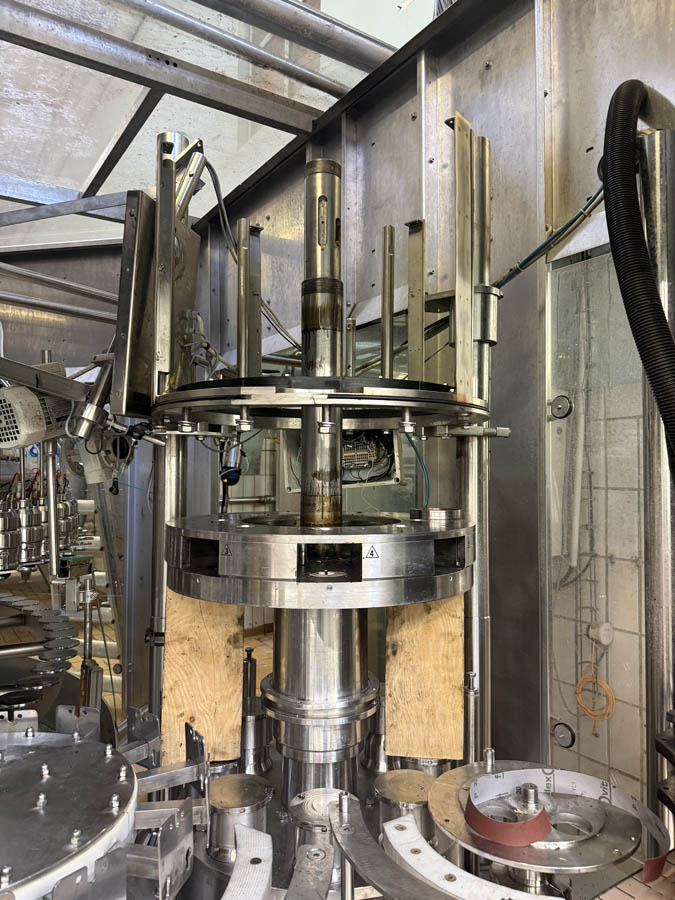 Contrôle des organes mécaniques de la boucheuse liège AROL QUASAR